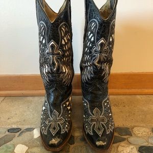 Corral cowboy boots
